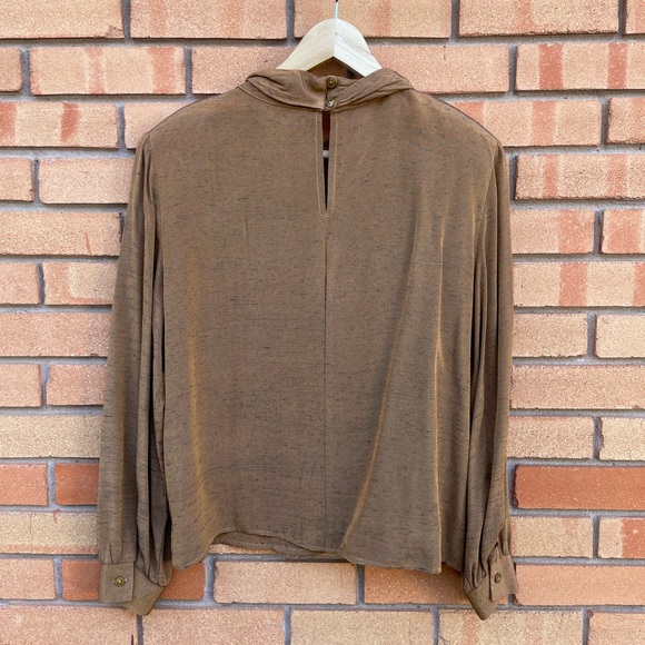 The 1 East Custom Collection Vintage Blouse - Picture 12 of 13